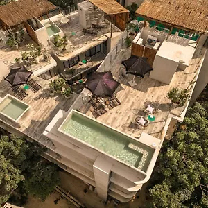 Naj Apartahotel